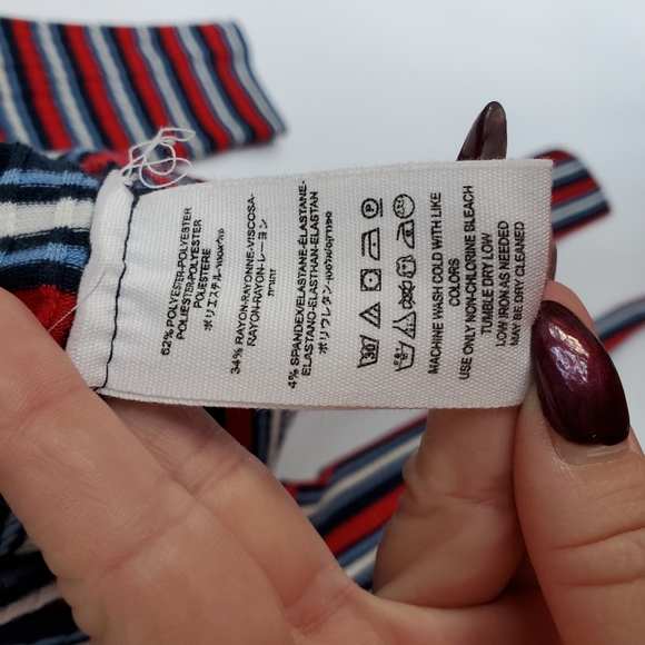 Free People Always With Me Wrap style Long Sleeve Tee EUC!  Size Small - Picture 13 of 13